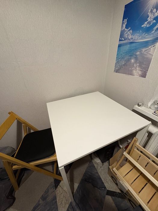 Б/у стол IKEA в отличном состоянии