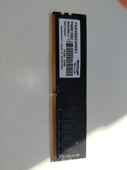 Vand memorie RAM 8 GB ddr4 pt desktop