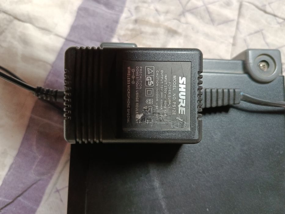 Продам беспроводной ресивер Shure