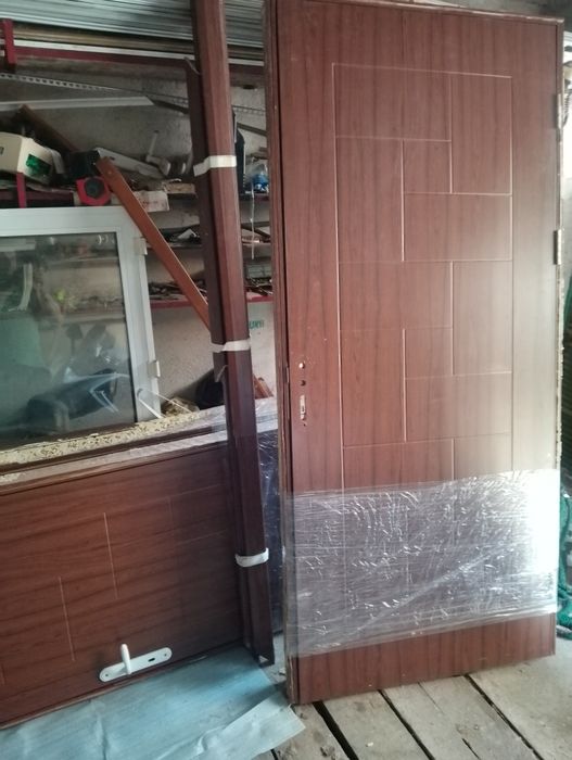 Интериорни  врати много запазени 3 бр