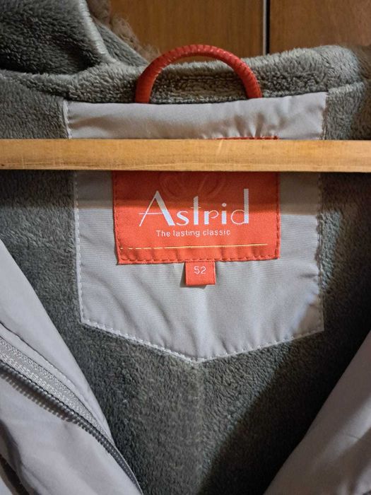 Продам женский плащ