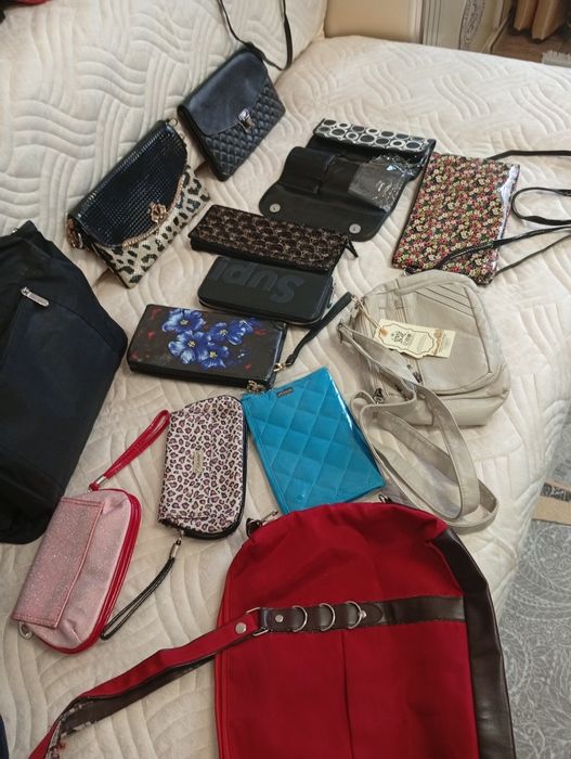 Продам сумки кошельки разные