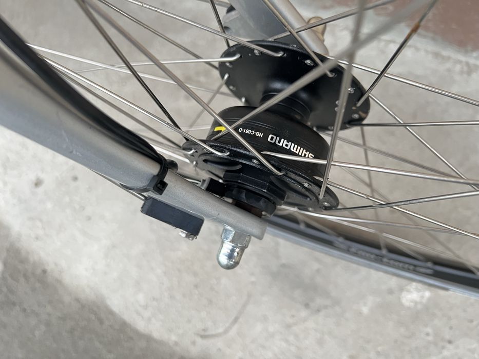 Bicicleta dama Bocas 28 Inch Aluminiu 24 viteze Shimano dinam butuc