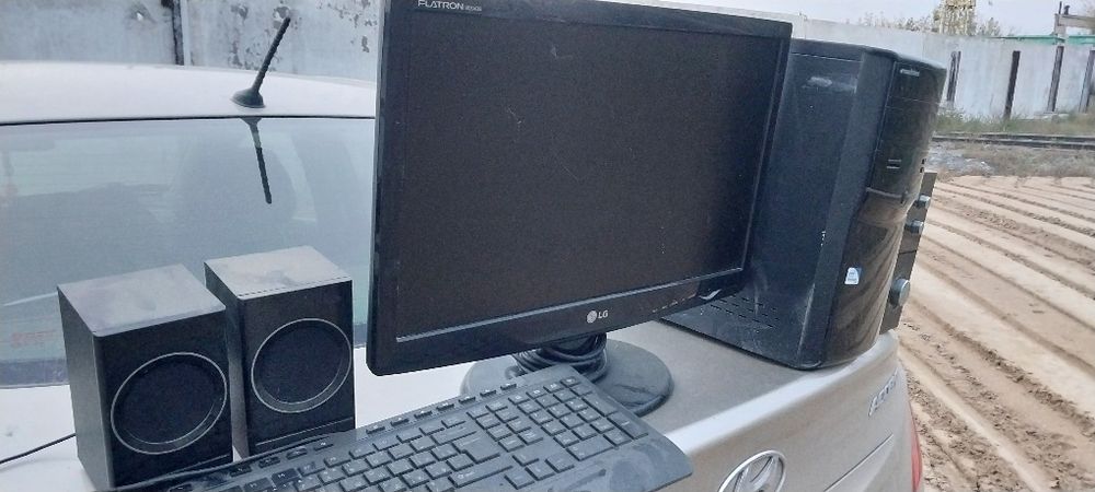 Продам компьютер.1 Б/у.