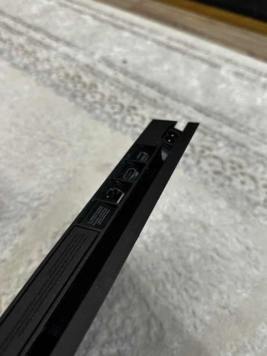 Пс 4 слим на 1ТБ + 5 дисков