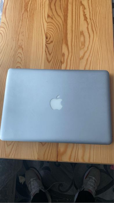 MacBook 2017 без зарядно