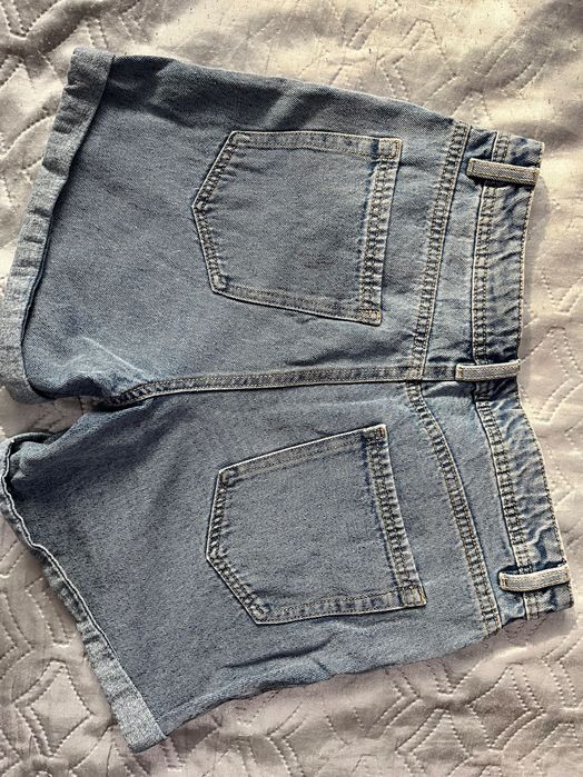 Дамски дънкови къси панталони