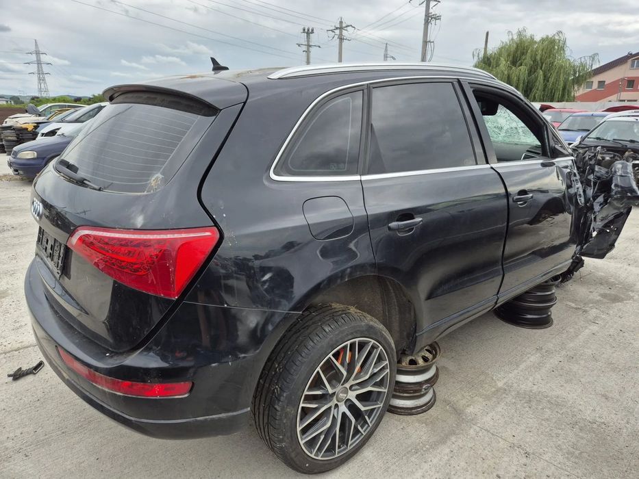 Dezmembram Audi Q5, an 2011, 2.0 TDI cod CGL, cutie viteze automata