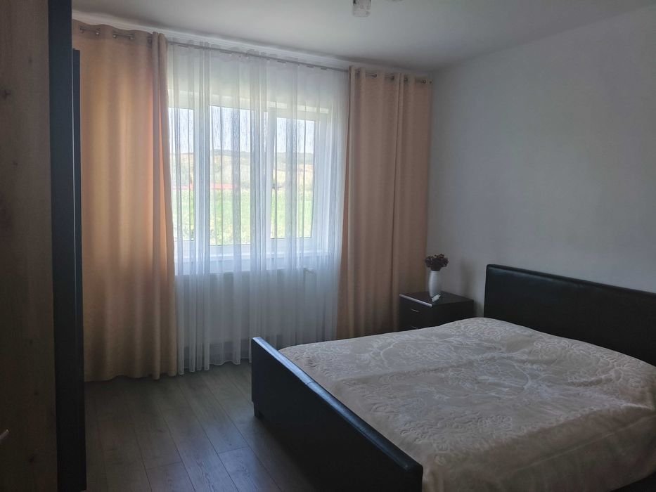 Casa de vanzare , Jelna