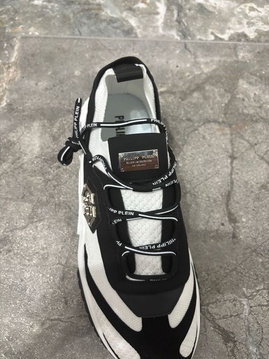Adidași Philipp Plein, noi nepurtați
