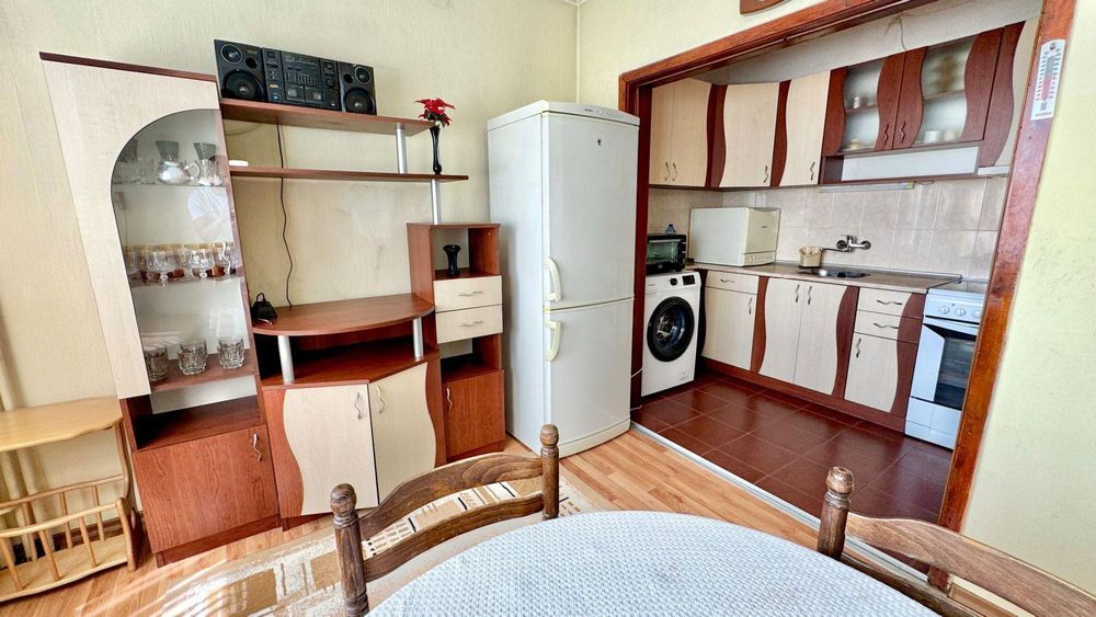 Тристаен апартамент под наем в ж.к. Красна поляна 1, 2225015