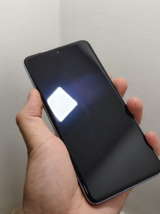 Vivo X200 Pro 12/256 Gb sotiladi