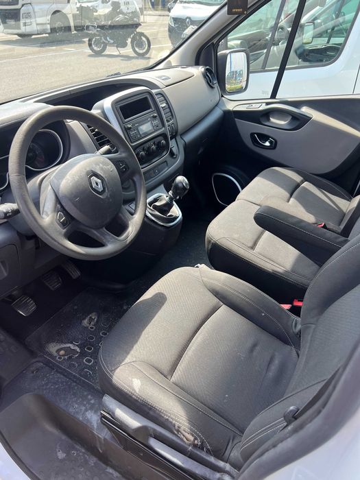 RENAULT Trafic 2018 — imagine 5