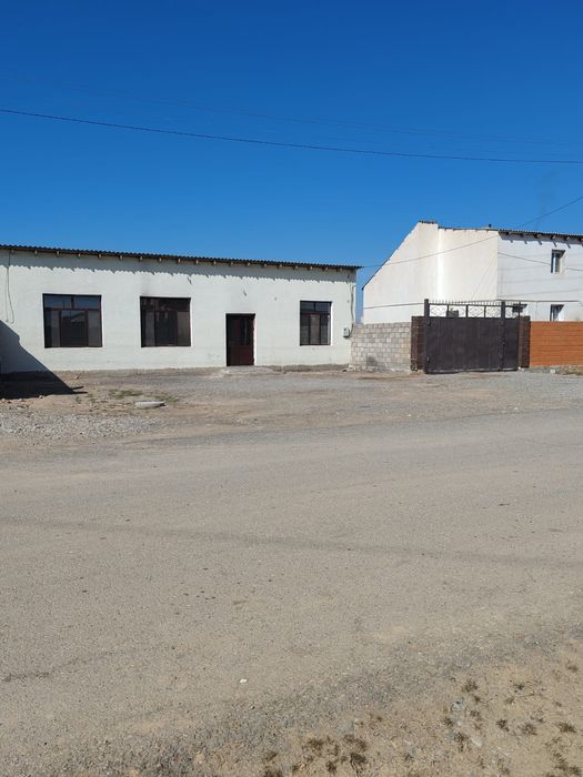 Үй сатылады, магазині бар