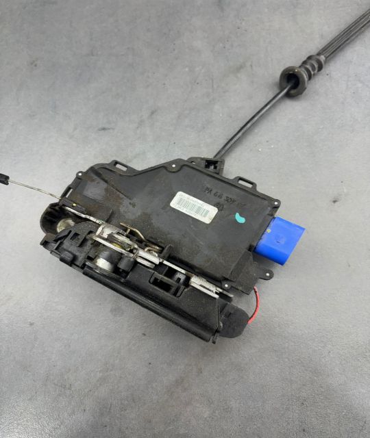 Broasca usa fata dreapta 26J 3D2837016J Volkswagen VW Touareg generat