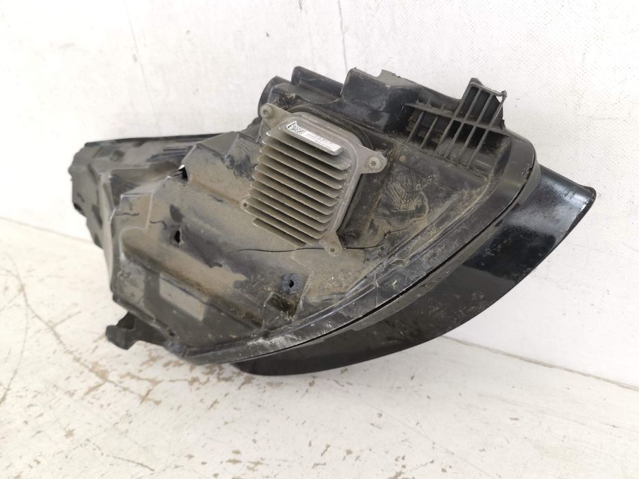 Ляв far Led Tesla Model 3 1 [ - ] Оригинален Повреден Lqv far Led Tesl