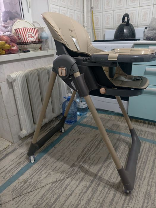 Десткий стол kidilo