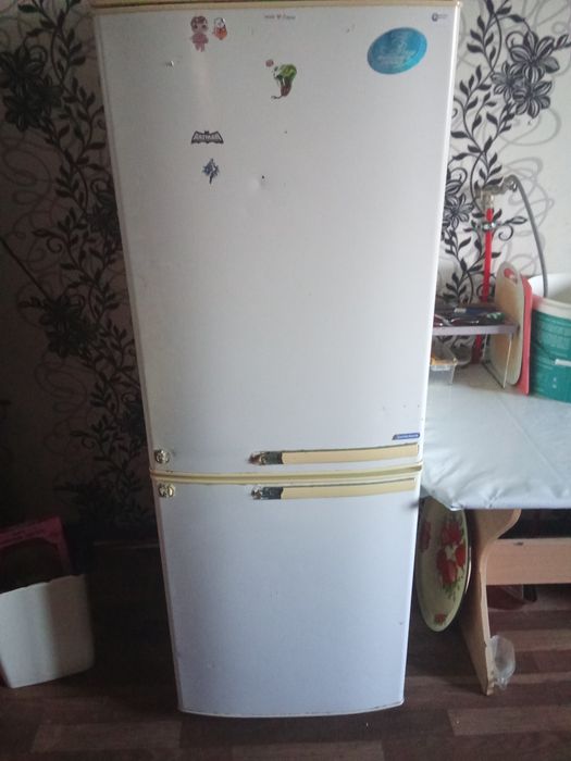 Срочно продам холодильник