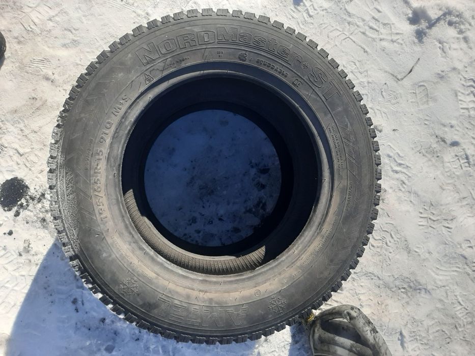 Продам шины 195/65/15