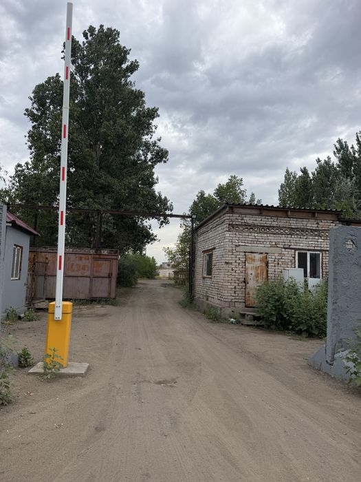 Офисное помещение со складами