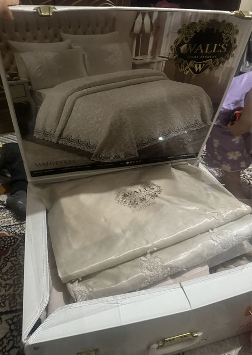 Wall’s home collection