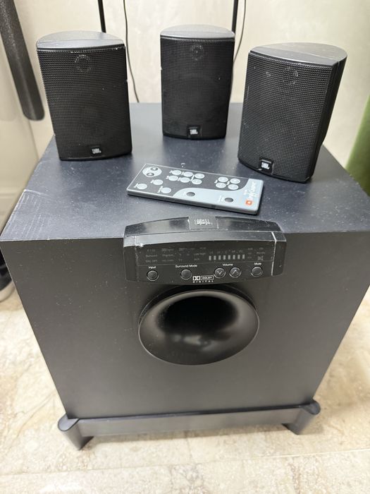Колонки jbl в хорошем состоянии