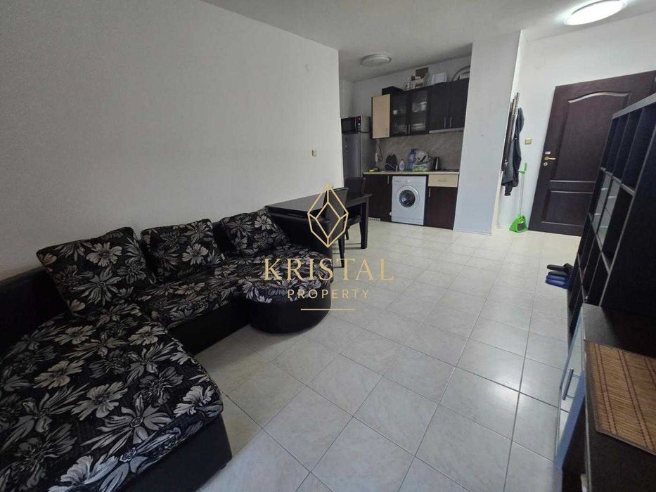 Продава се Двустаен апартамент в Свети Влас - 65 кв.м за 706 €/кв.м - Снимка #1