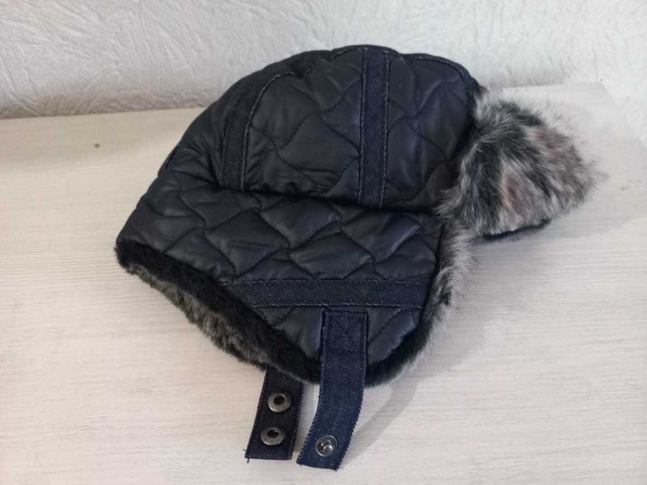 Новая  шапка для мальчика Next