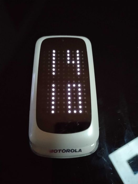 Vând Motorola gleam