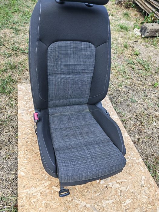 Седалки за VW Passat B8
