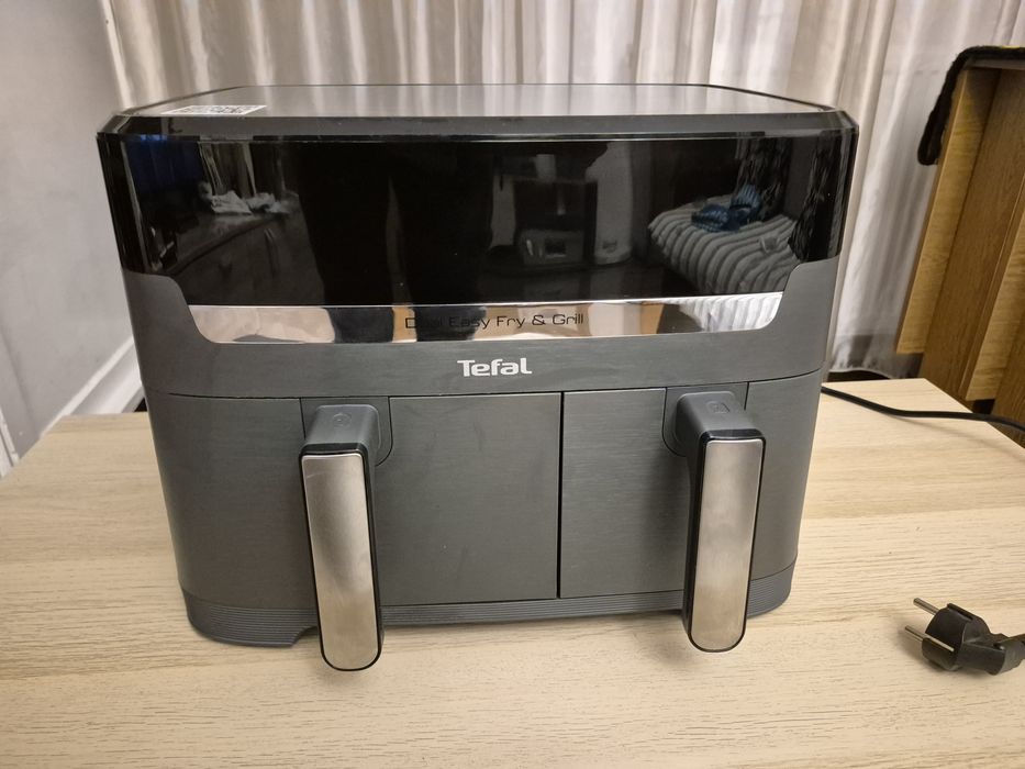 Friteuza dubla cu aer cald Tefal Dual Easy Fry & Grill air fryer EY905B10.