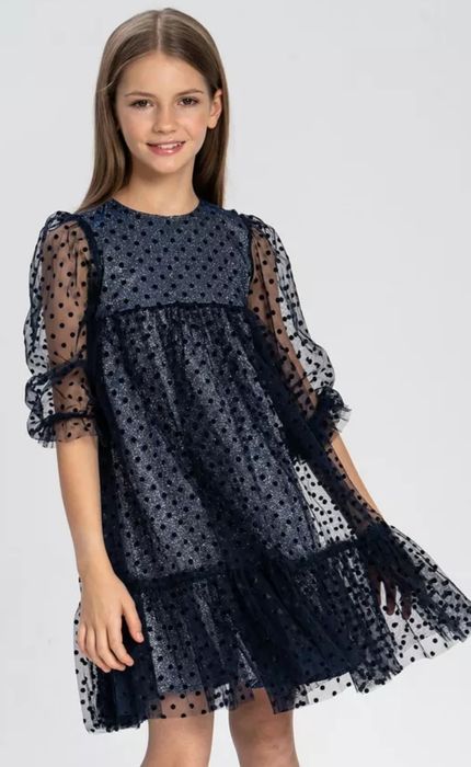 Продам новое нарядное платье для девочки