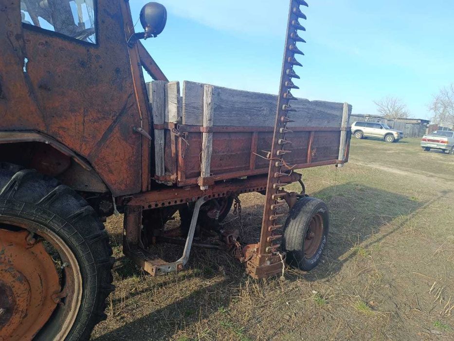 Продам трактор Т-16 с сенокосилкой