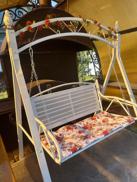 Продам качелю новая