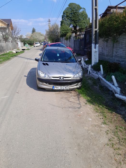 Vând Pegeot 206  87 000 km