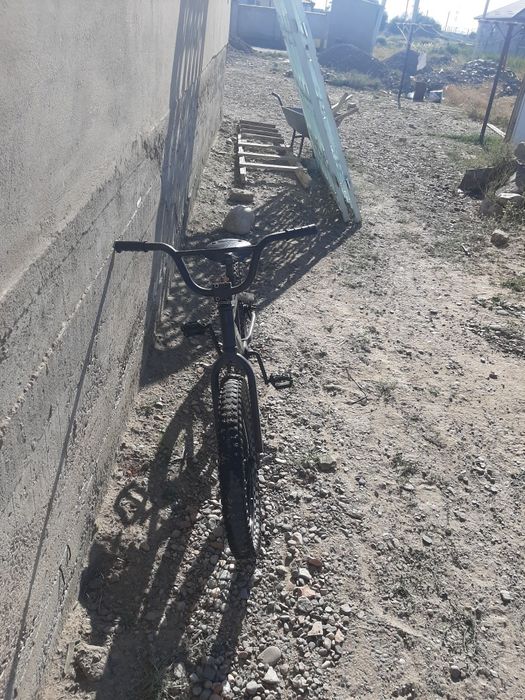 Продаётся детский велосипед похоже на BMX
