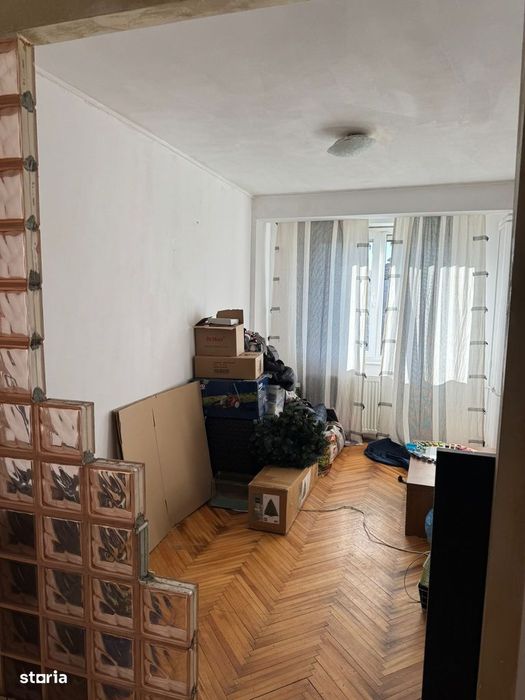 Apartament cu 3 camere, tip D, etaj 4/6 (lift nou), Bulevardul Decebal
