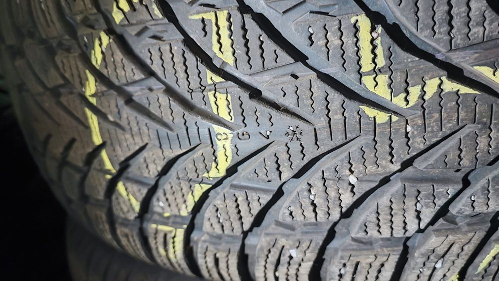 Anvelope iarnă 225/60/18