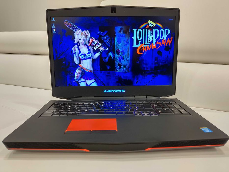 laptop gaming ALIENWARE ,intel core i7,  display de 17,3", ram 24 gb