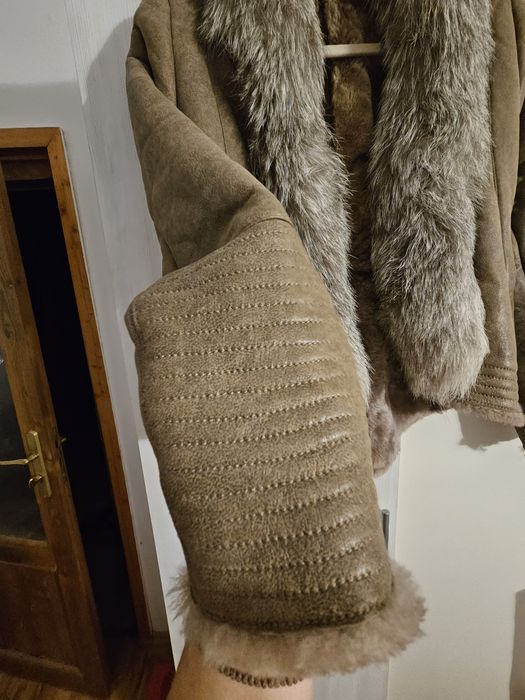 Haina blana naturala vulpe superba