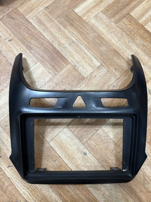 Cobilt tesla 9manitorga ramka