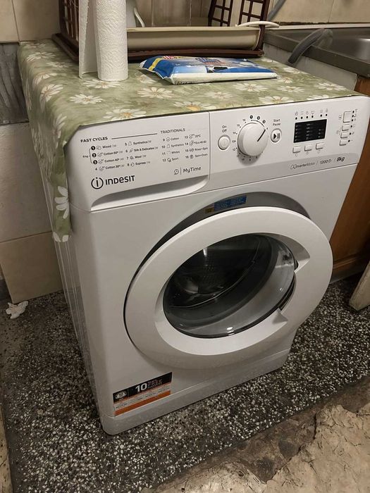 Indesit Пералня MyTime 8kg 1200Spin