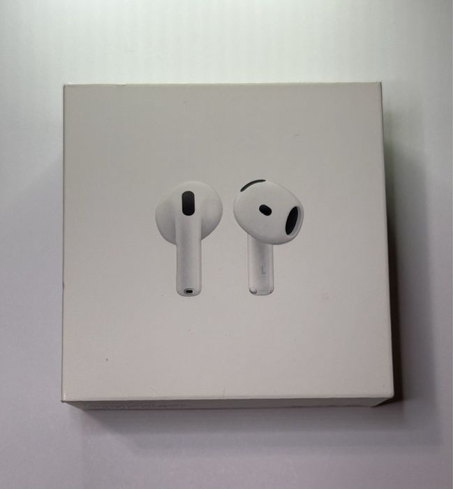 Casti model Airpods 4 anc