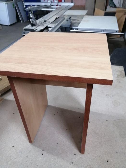 Продам стол со стульями