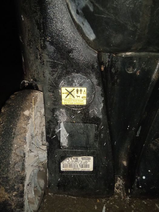 Профисиональная мойка Karcher HD 10/25-4S.