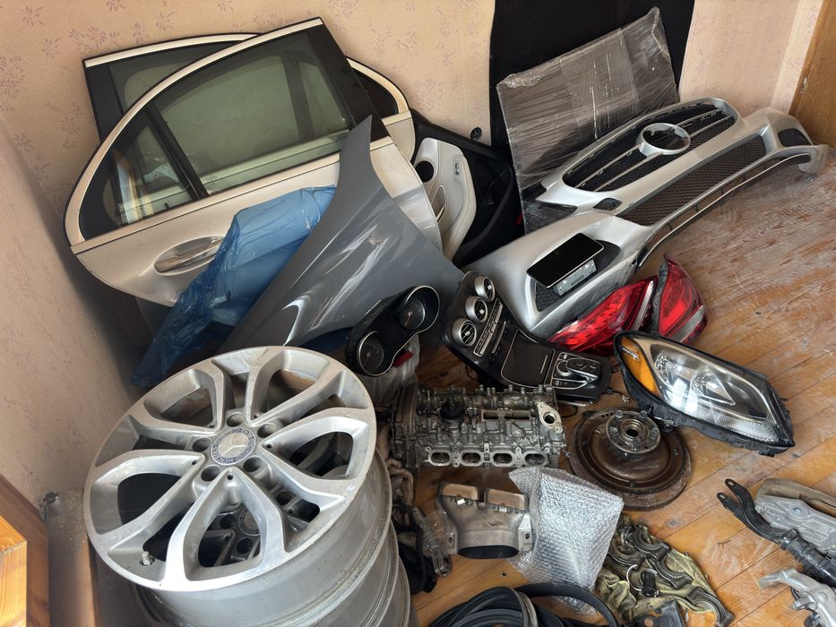 Mercedes W205 C300 на части na chasti