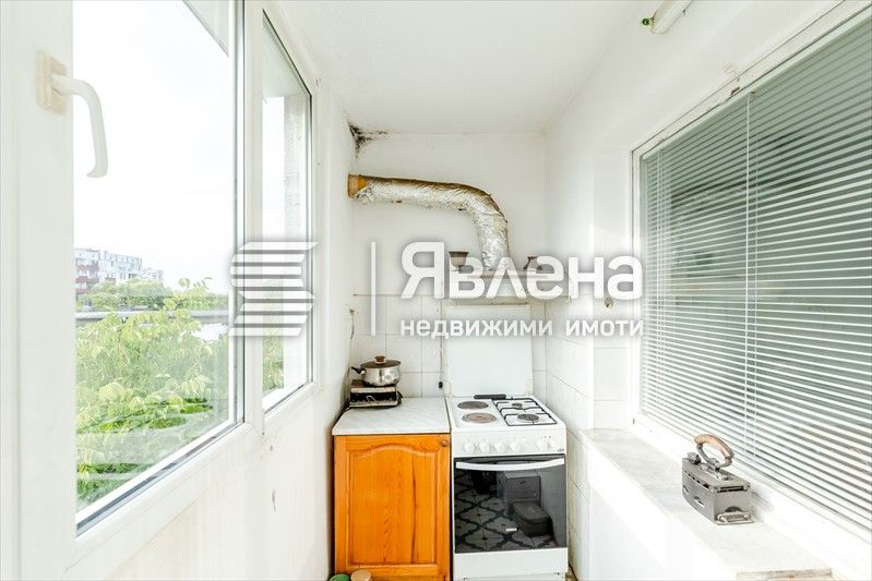 Продава се Тристаен апартамент в София, Надежда 4 - 88 кв.м за 2046 €/кв.м - Снимка #8