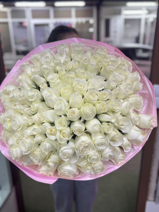 Подарок для неё — букеты от 9990