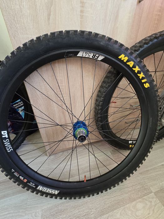 Roți complete DT Swiss Hope Pro

Roți complete DT