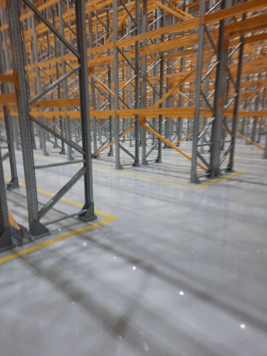 Епоксидний наливной краски для поверхности бетона